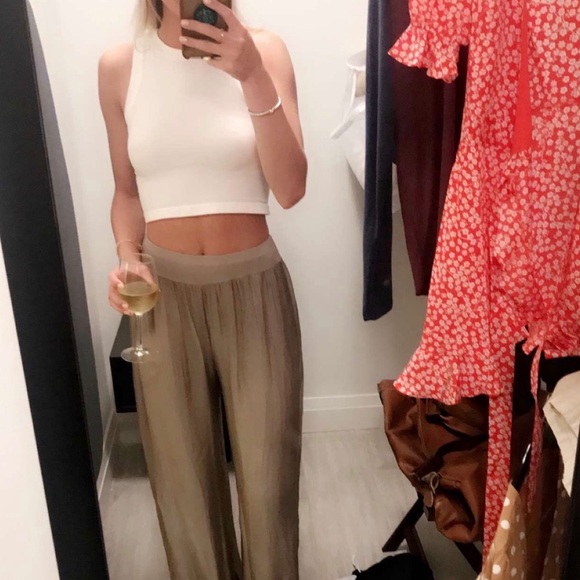 Meet your Posher, Margot - Picture 3 of 4